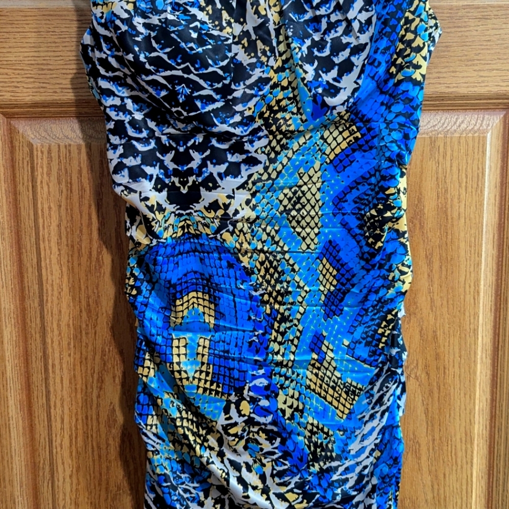 Size 8 Signature by Sangria Cocktail Dress